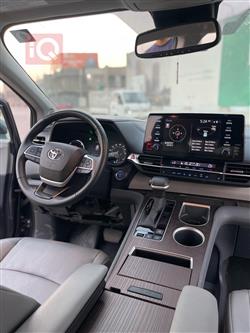 تۆیۆتا سیانا